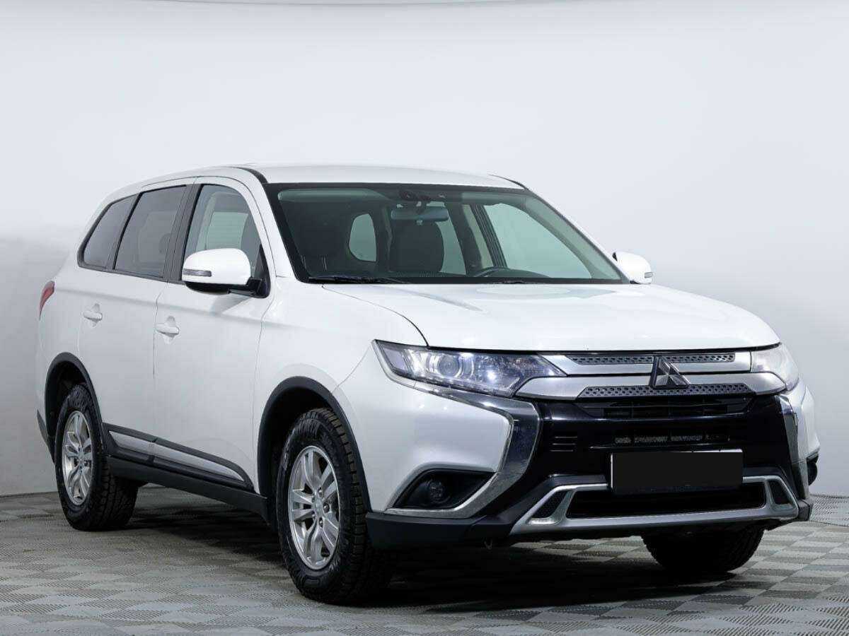 Mitsubishi Outlander б/у, 2018, Вариатор. Фото: #2