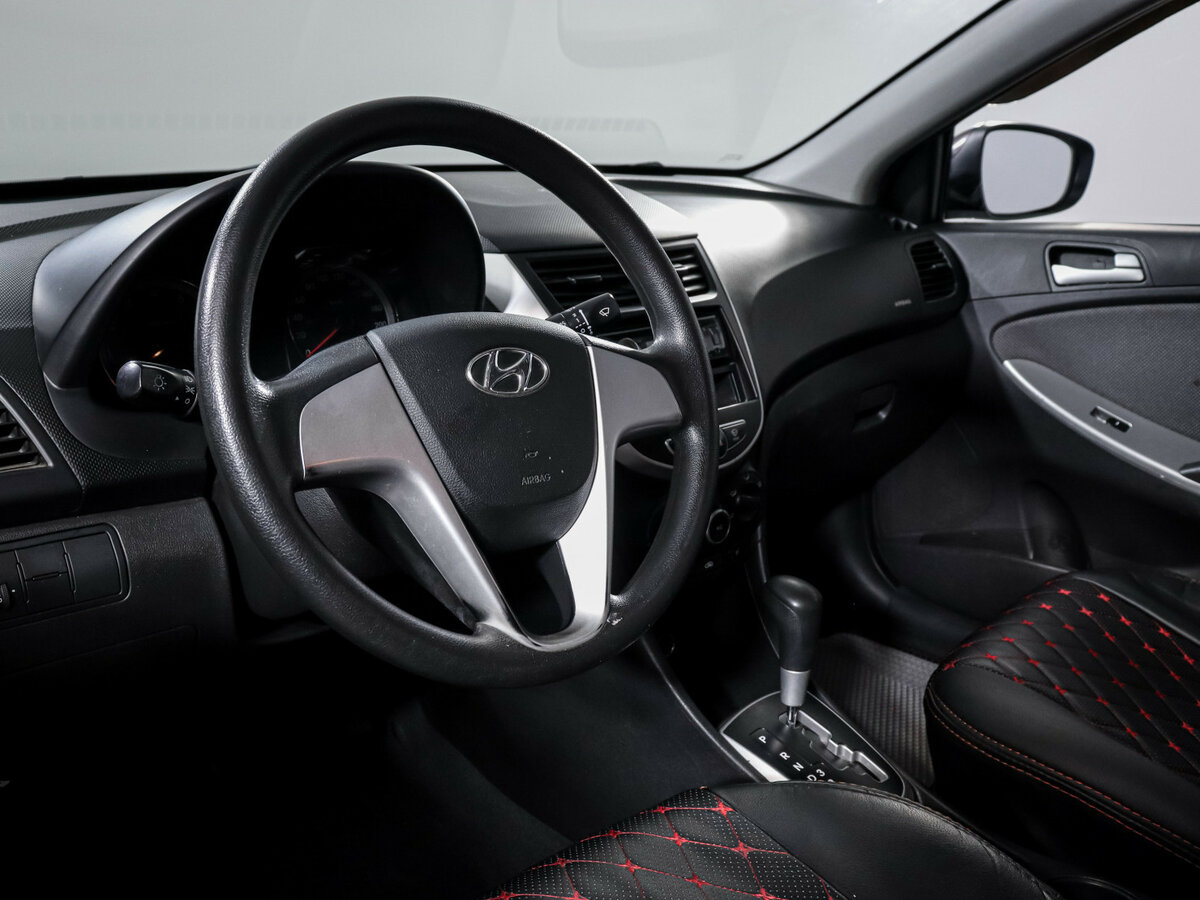 Hyundai Solaris б/у, 2013, Автоматическая. Фото: #11