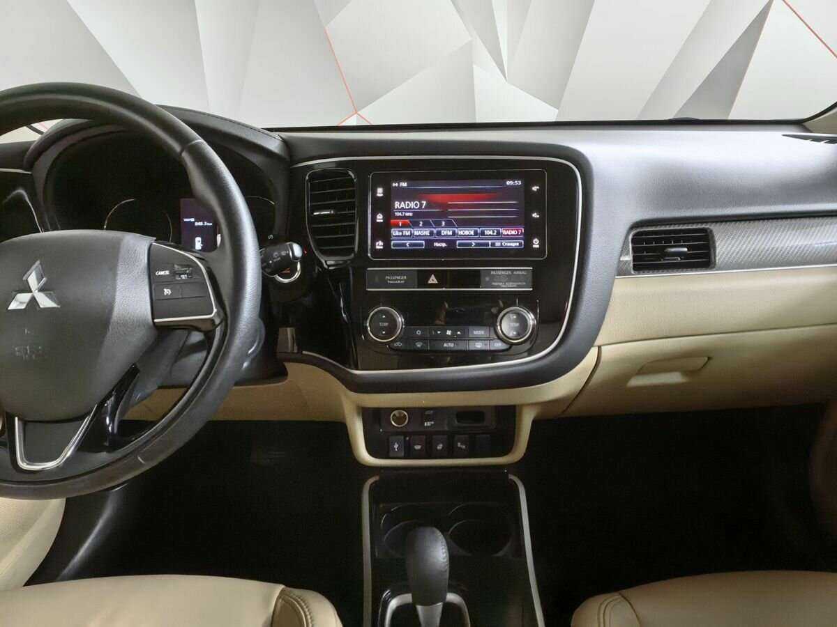 Mitsubishi Outlander б/у, 2019, Вариатор. Фото: #10