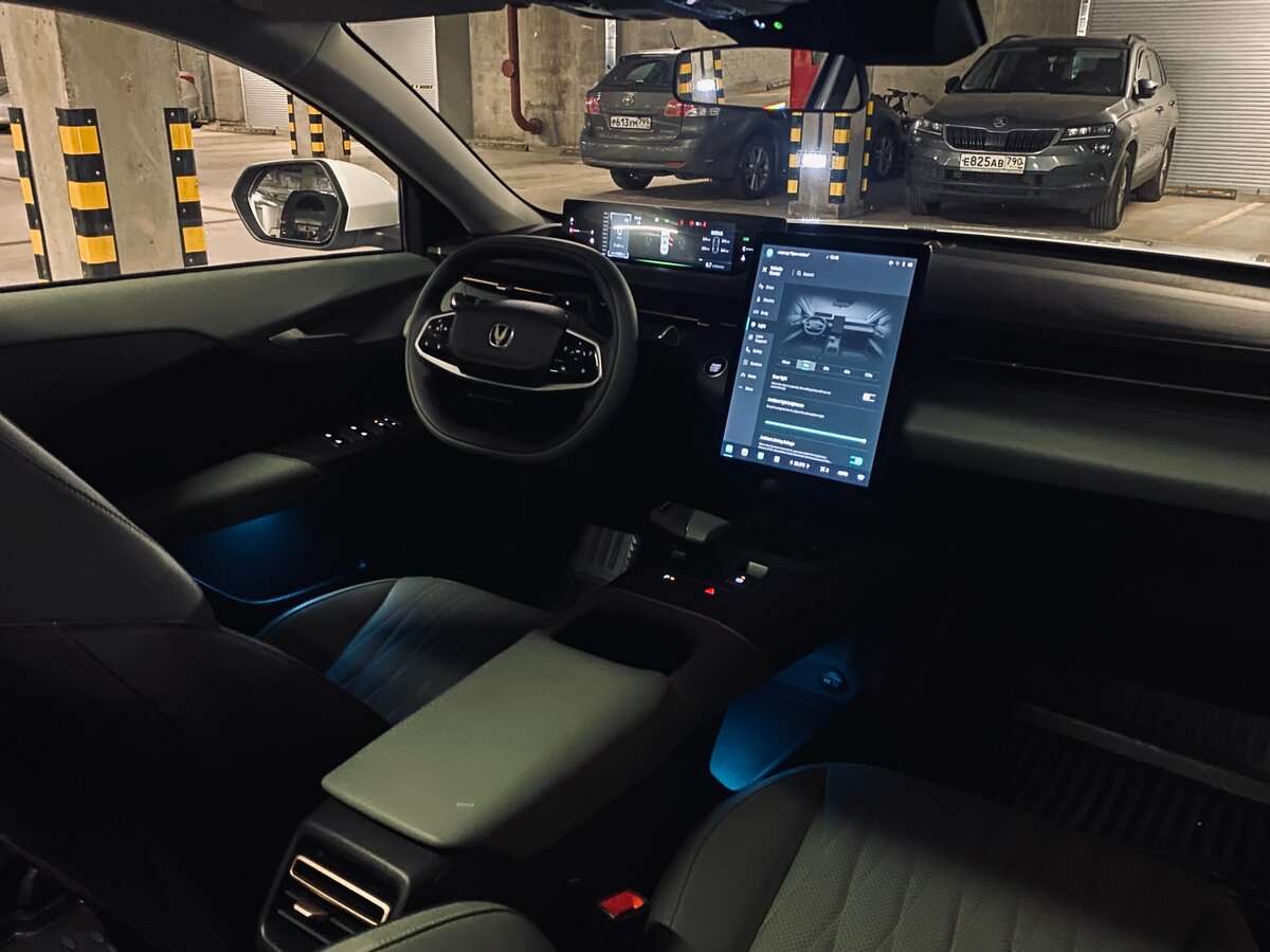 Changan Lamore б/у, 2023, Роботизированная. Фото: #5