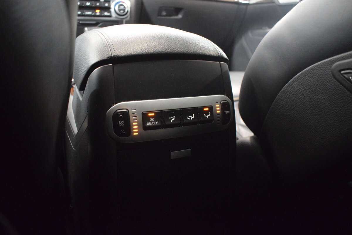 Kia Mohave б/у, 2018, Автоматическая. Фото: #21