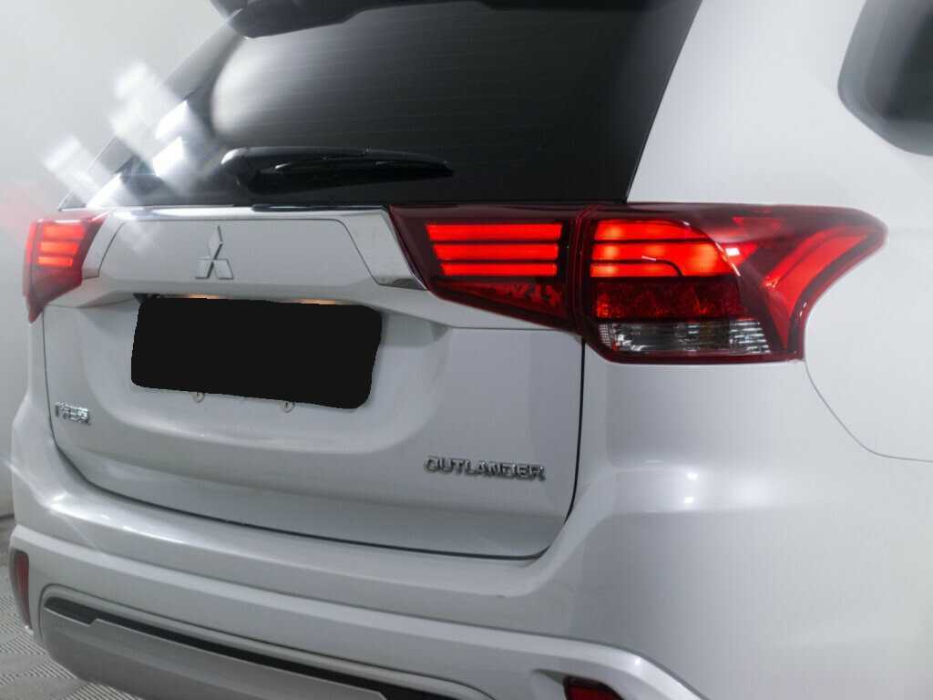 Mitsubishi Outlander б/у, 2022, Вариатор. Фото: #16