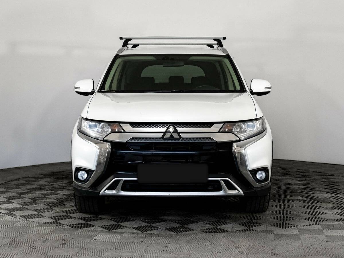 Mitsubishi Outlander б/у, 2019, Вариатор. Фото: #1