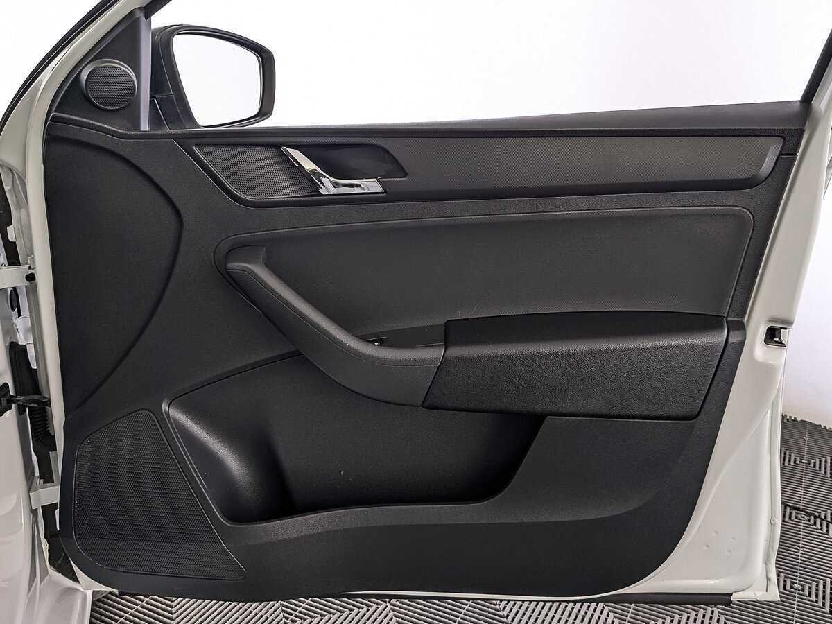 Skoda Rapid б/у, 2017, Механическая. Фото: #23