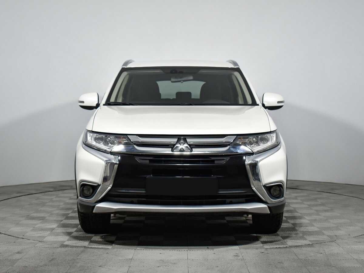 Mitsubishi Outlander б/у, 2018, Вариатор. Фото: #1