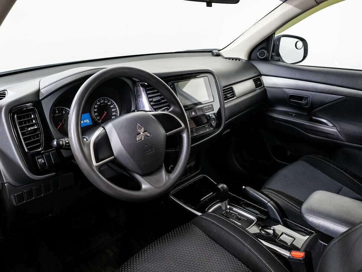 Mitsubishi Outlander б/у, 2018, Вариатор. Фото: #8
