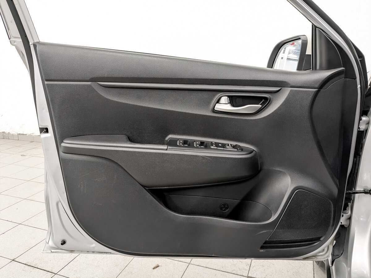 Kia Rio б/у, 2020, Автоматическая. Фото: #18