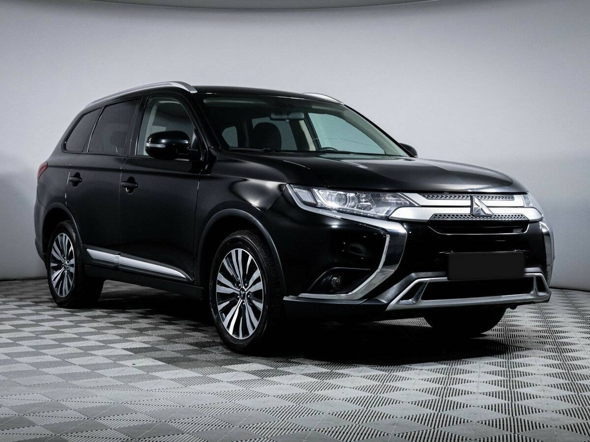Mitsubishi Outlander б/у, 2019, Вариатор. Фото: #2