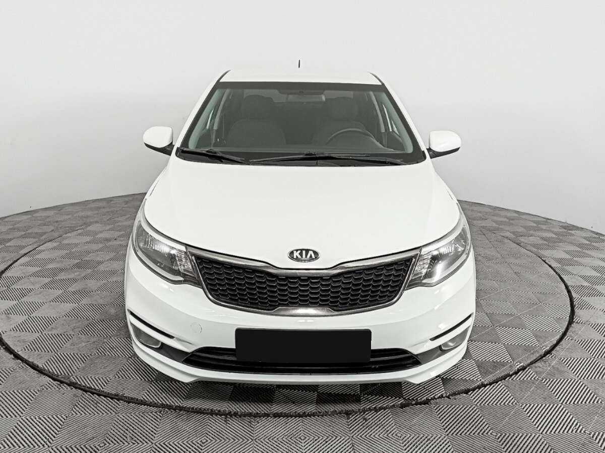 Kia Rio б/у, 2015, Механическая. Фото: #1