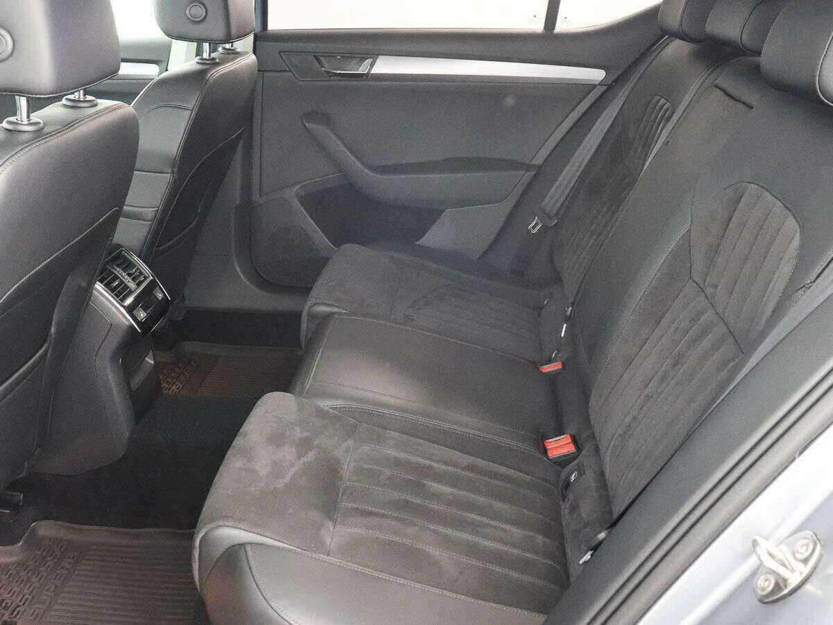 Skoda Superb б/у, 2019, Роботизированная. Фото: #8