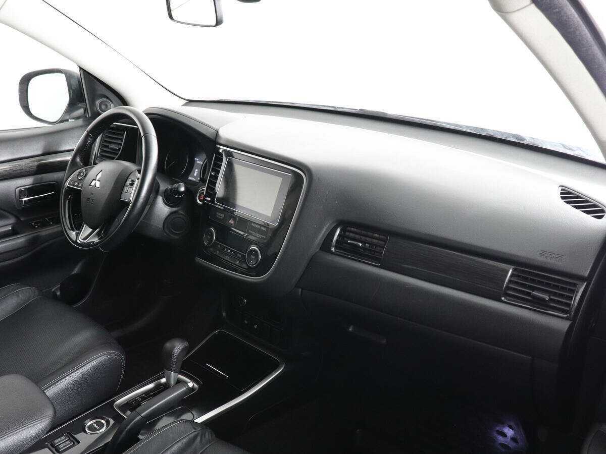 Mitsubishi Outlander б/у, 2017, Вариатор. Фото: #9