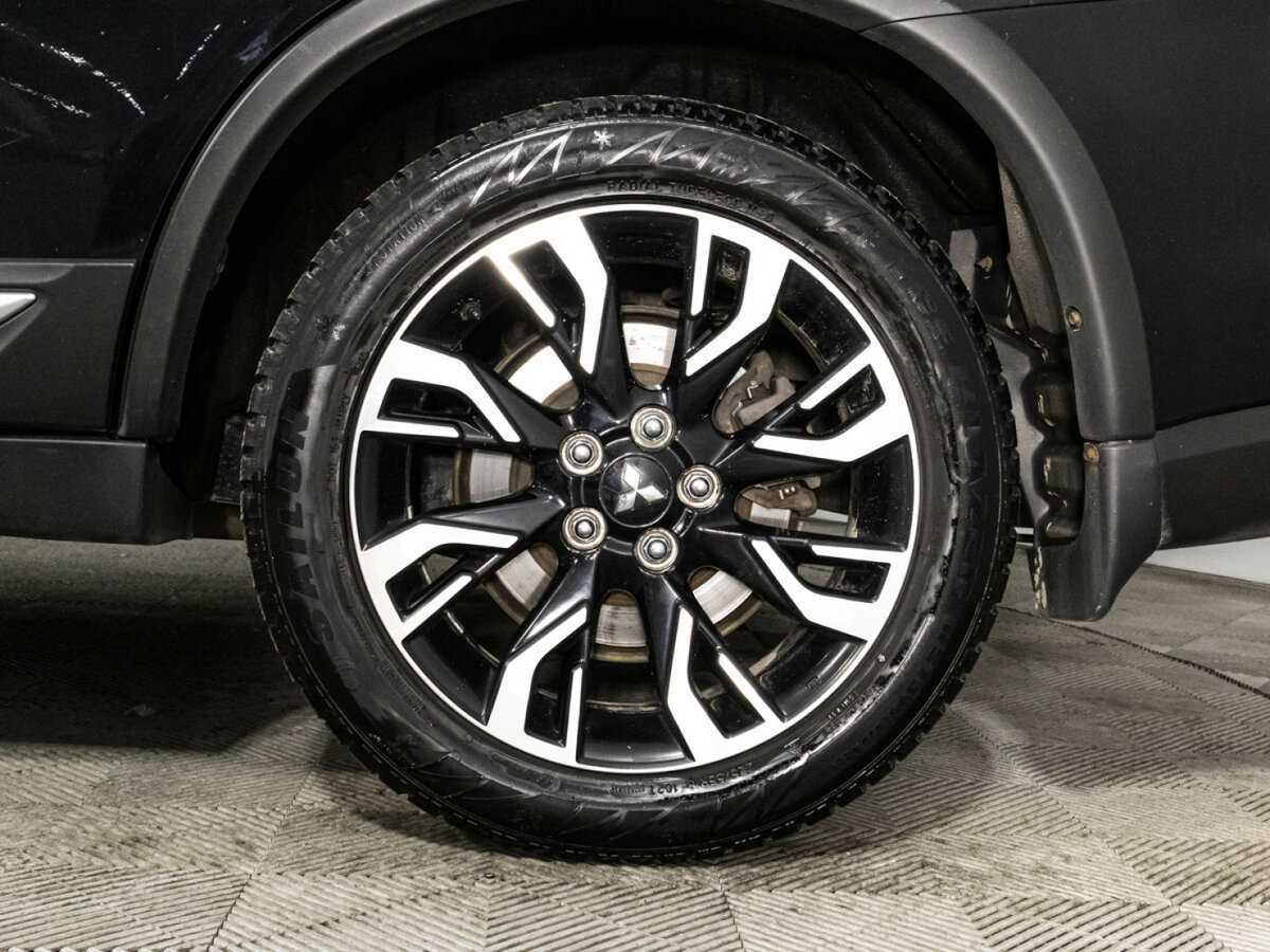 Mitsubishi Outlander б/у, 2021, Вариатор. Фото: #17
