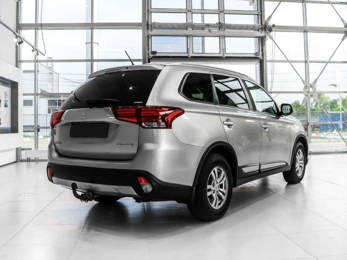 Mitsubishi Outlander б/у, 2016, Вариатор. Фото: #4