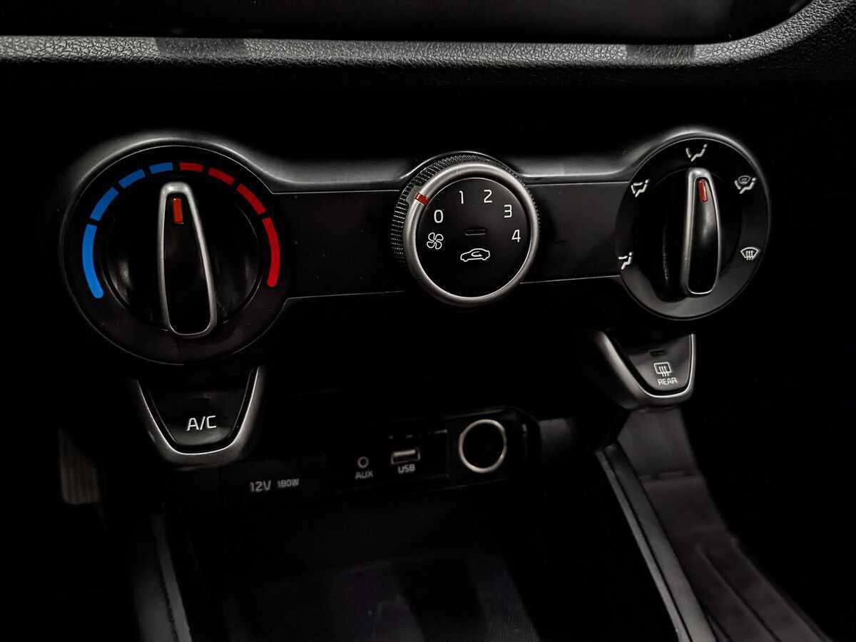 Kia Rio б/у, 2020, Автоматическая. Фото: #17