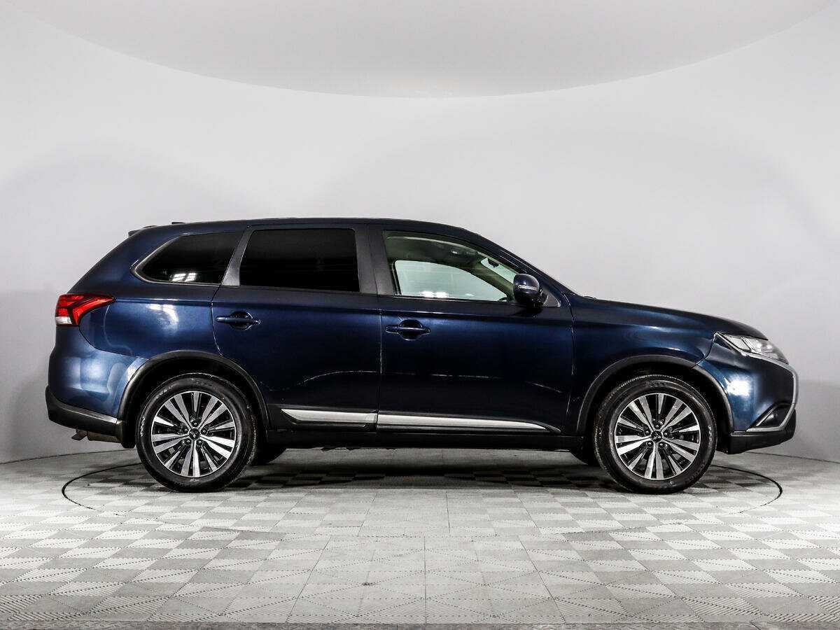 Mitsubishi Outlander б/у, 2018, Вариатор. Фото: #3