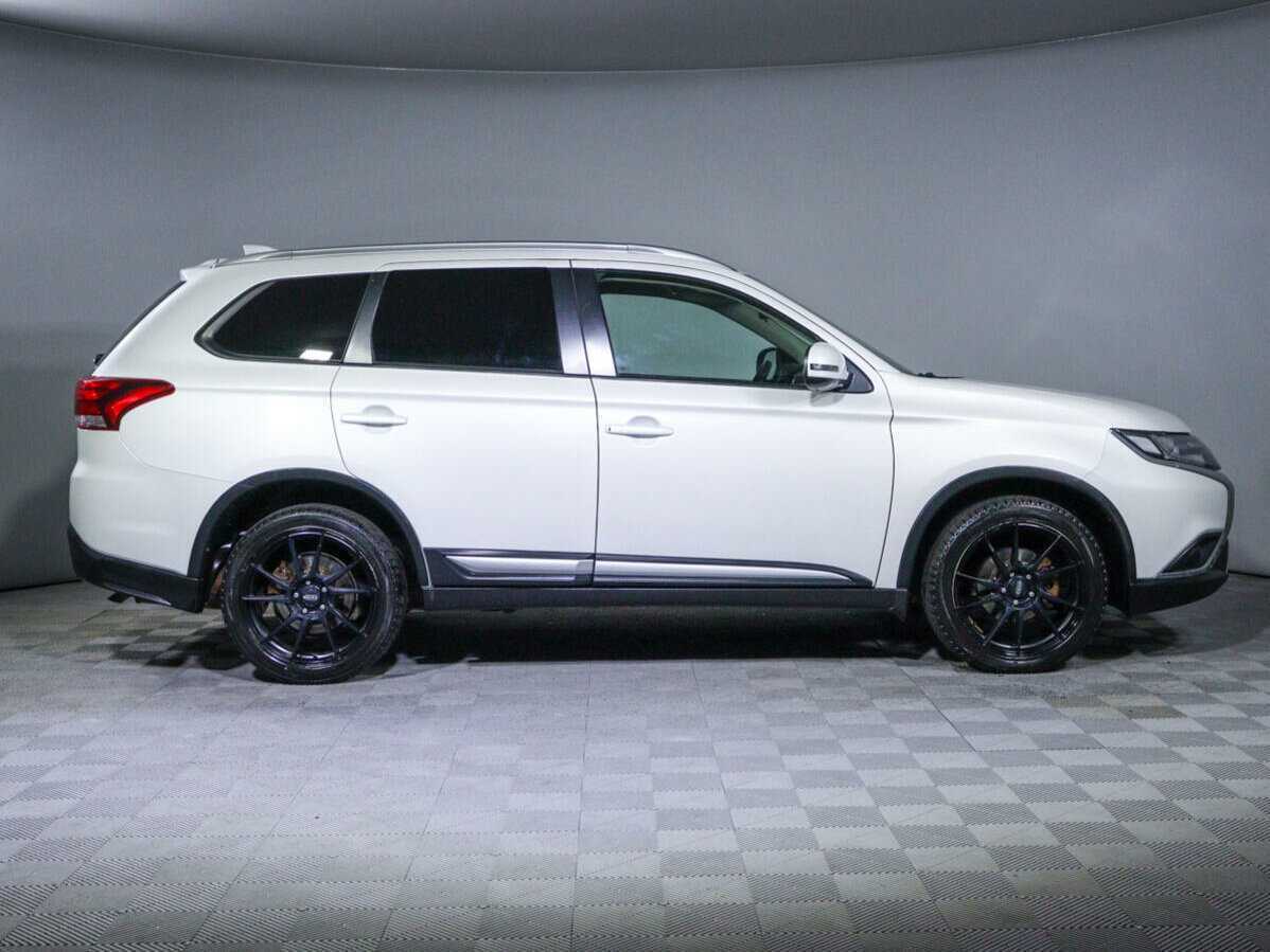 Mitsubishi Outlander б/у, 2019, Вариатор. Фото: #3