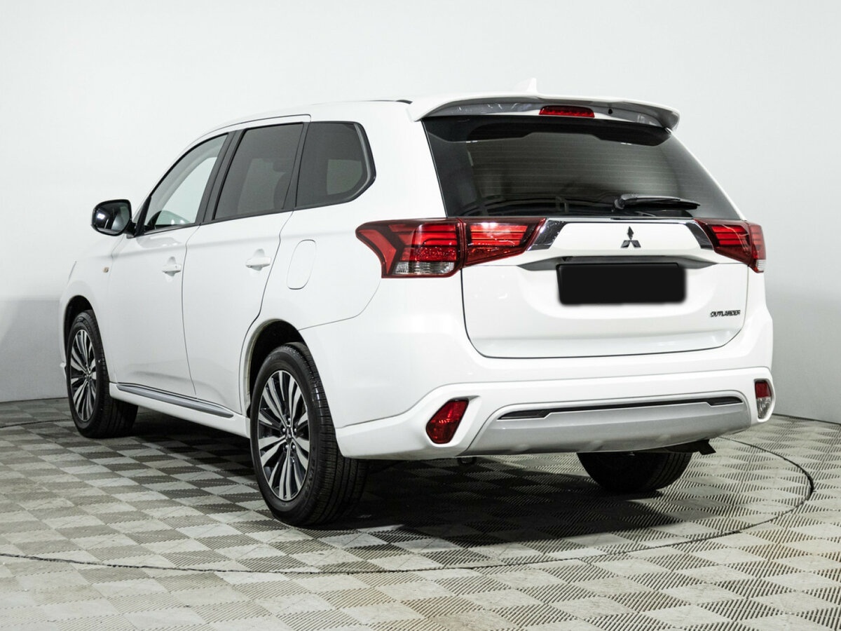 Mitsubishi Outlander б/у, 2022, Вариатор. Фото: #5