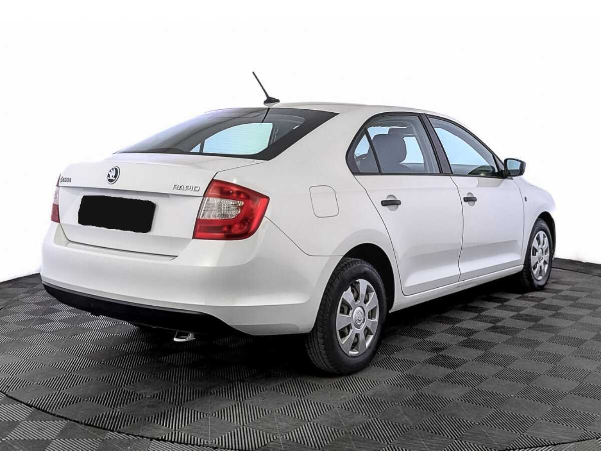 Skoda Rapid б/у, 2017, Механическая. Фото: #4