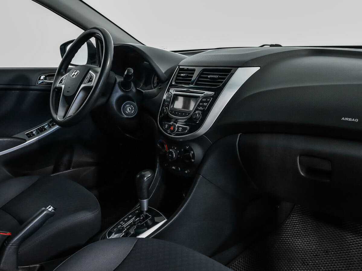 Hyundai Solaris б/у, 2014, Автоматическая. Фото: #10