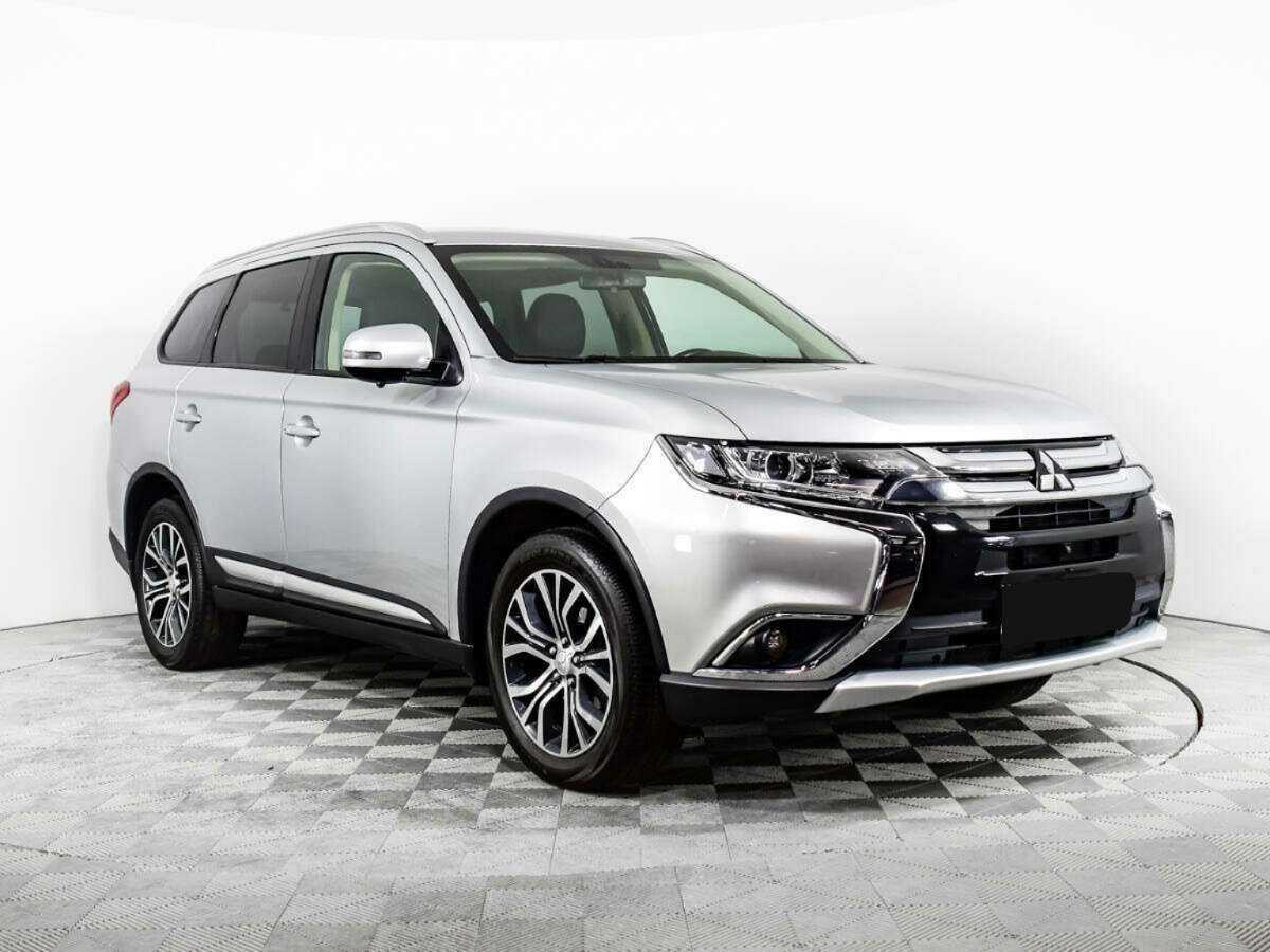 Mitsubishi Outlander б/у, 2016, Вариатор. Фото: #2