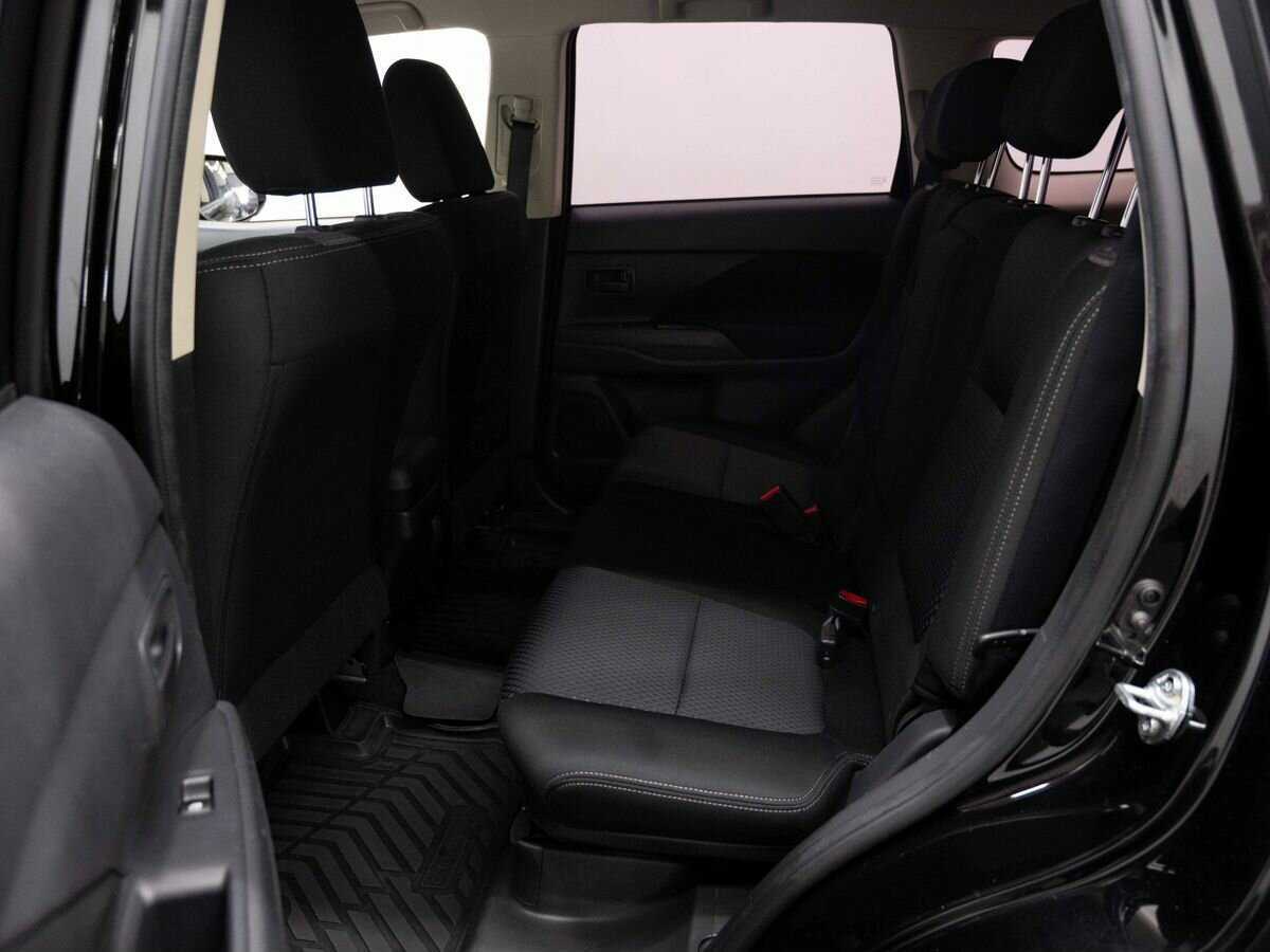 Mitsubishi Outlander б/у, 2018, Вариатор. Фото: #8