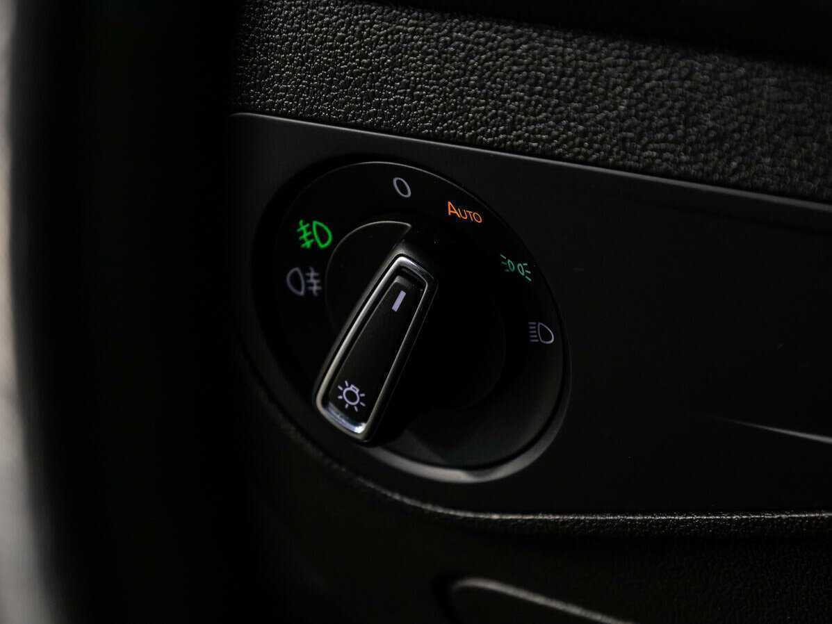 Volkswagen Tiguan б/у, 2018, Роботизированная. Фото: #16