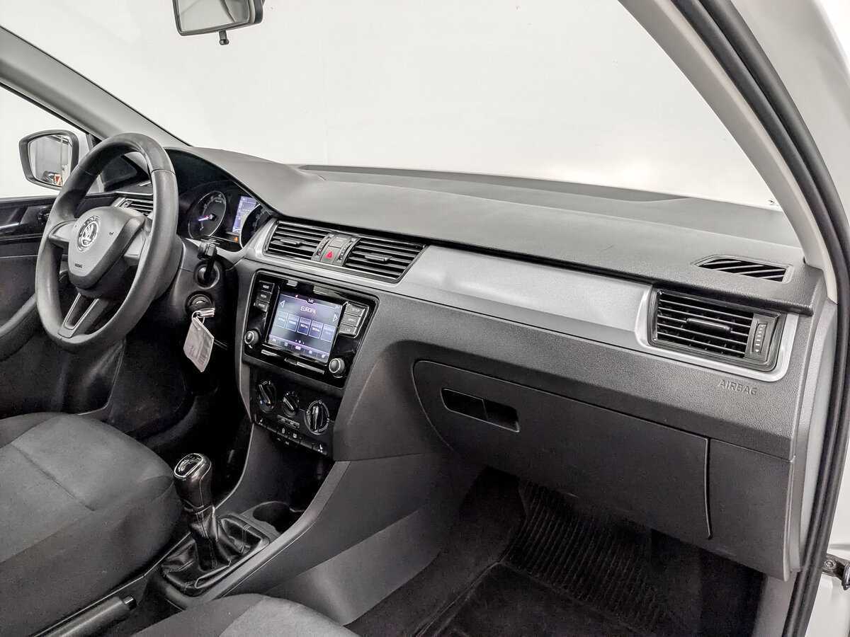 Skoda Rapid б/у, 2017, Механическая. Фото: #10