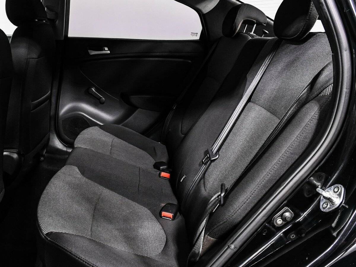 Hyundai Solaris б/у, 2012, Механическая. Фото: #12