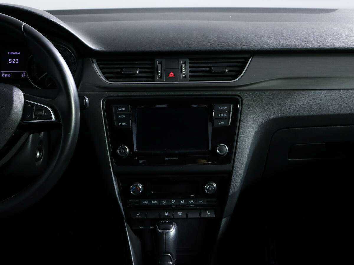 Skoda Rapid б/у, 2017, Роботизированная. Фото: #10