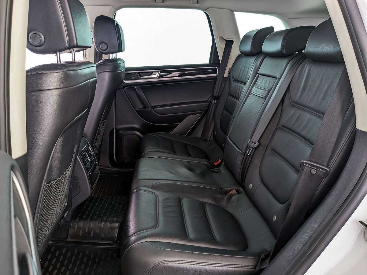 Volkswagen Touareg б/у, 2017, Автоматическая. Фото: #16