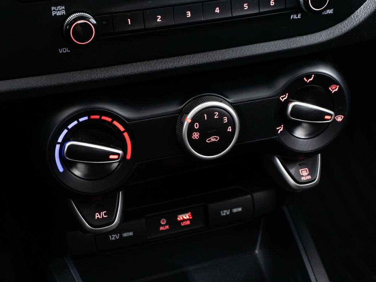 Kia Rio б/у, 2018, Автоматическая. Фото: #15