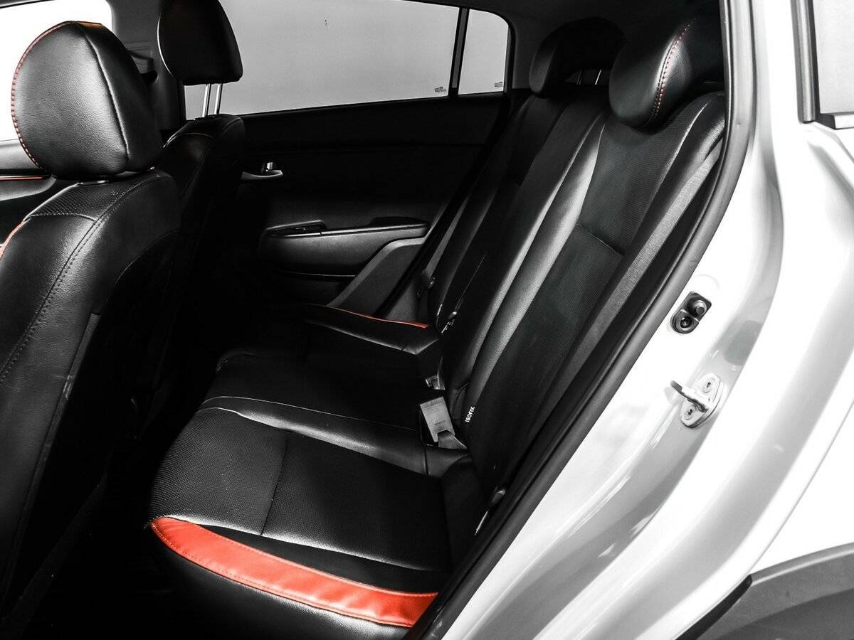 Kia Rio б/у, 2020, Механическая. Фото: #12