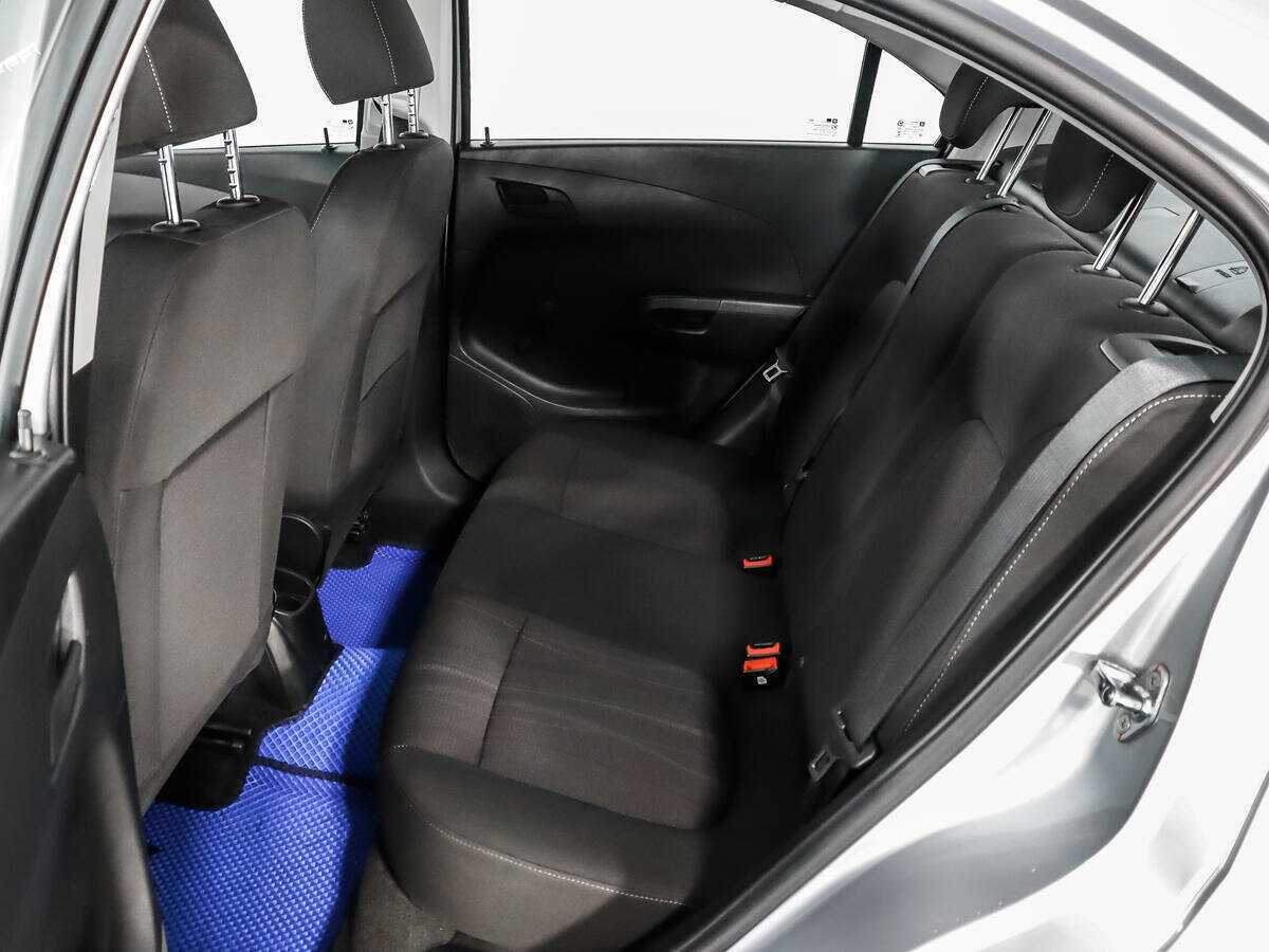 Chevrolet Aveo б/у, 2014, Механическая. Фото: #9