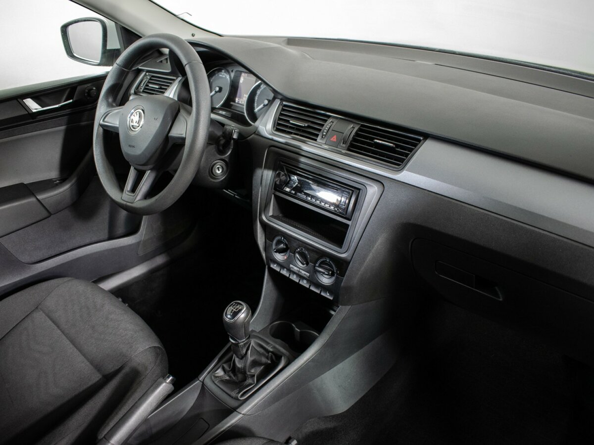 Skoda Rapid б/у, 2017, Механическая. Фото: #8