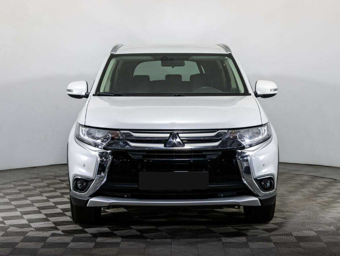 Mitsubishi Outlander б/у, 2018, Вариатор. Фото: #1