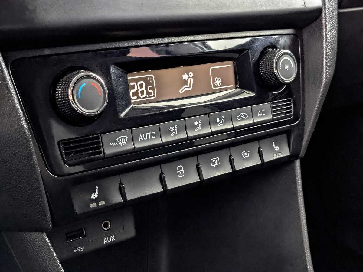 Skoda Rapid б/у, 2017, Механическая. Фото: #16