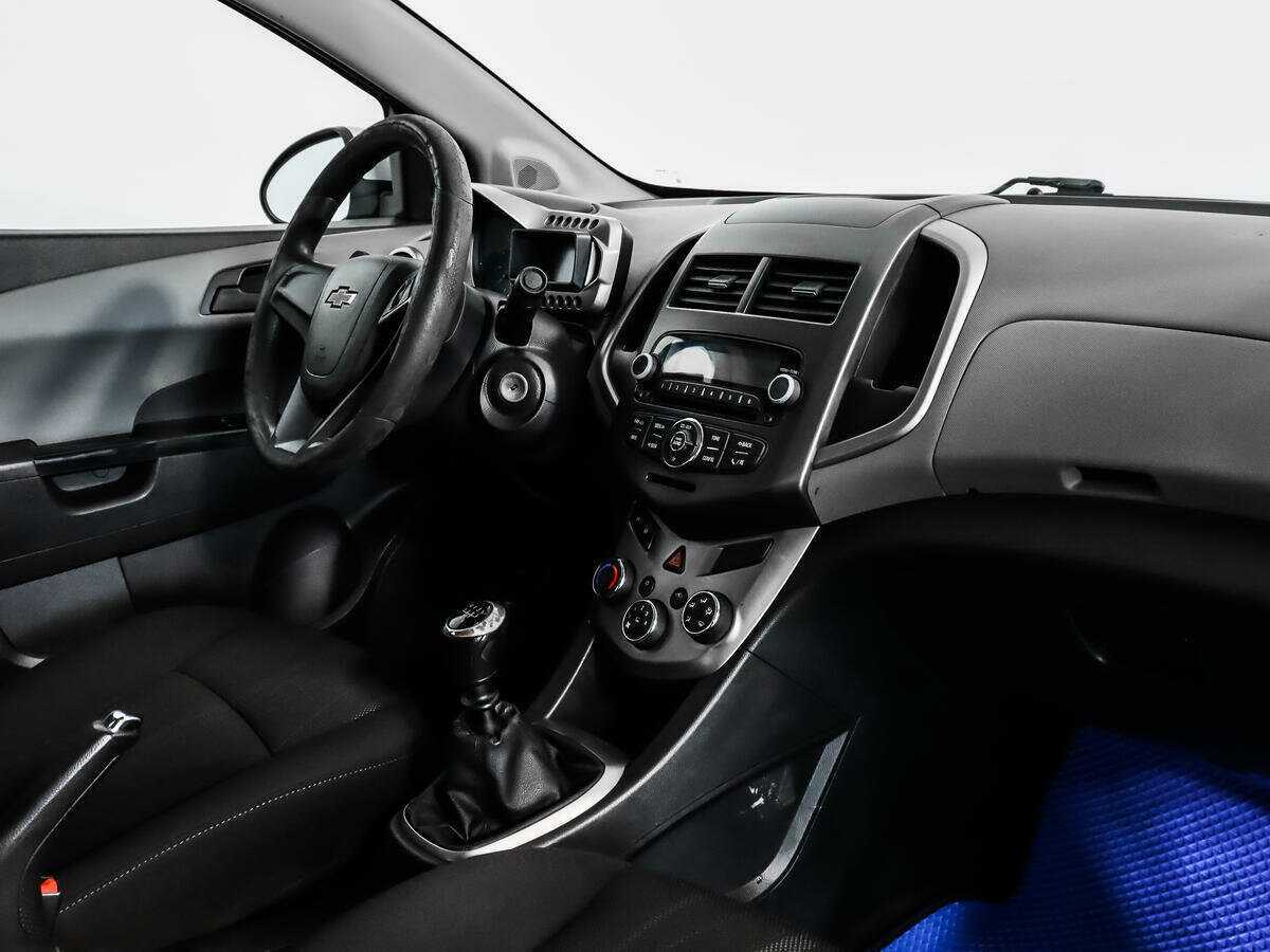 Chevrolet Aveo б/у, 2014, Механическая. Фото: #10