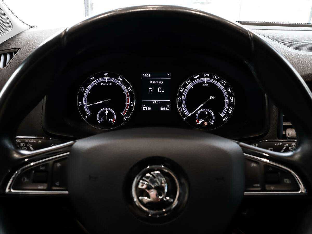 Skoda Karoq б/у, 2020, Автоматическая. Фото: #14