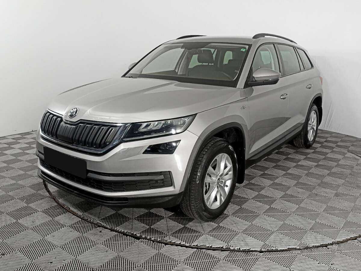 Skoda Kodiaq б/у, 2018, Роботизированная. Посмотреть фото