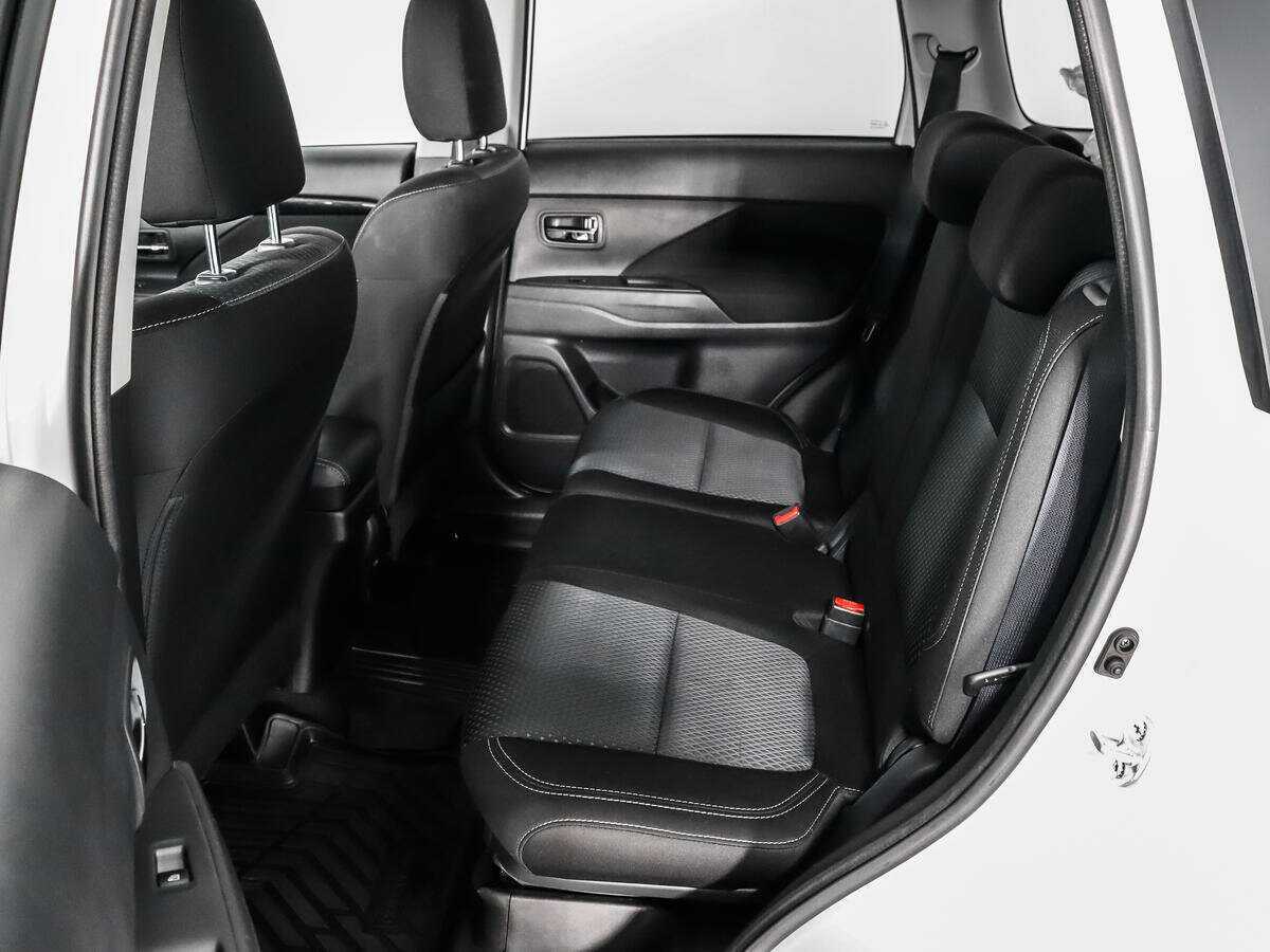 Mitsubishi Outlander б/у, 2020, Вариатор. Фото: #10