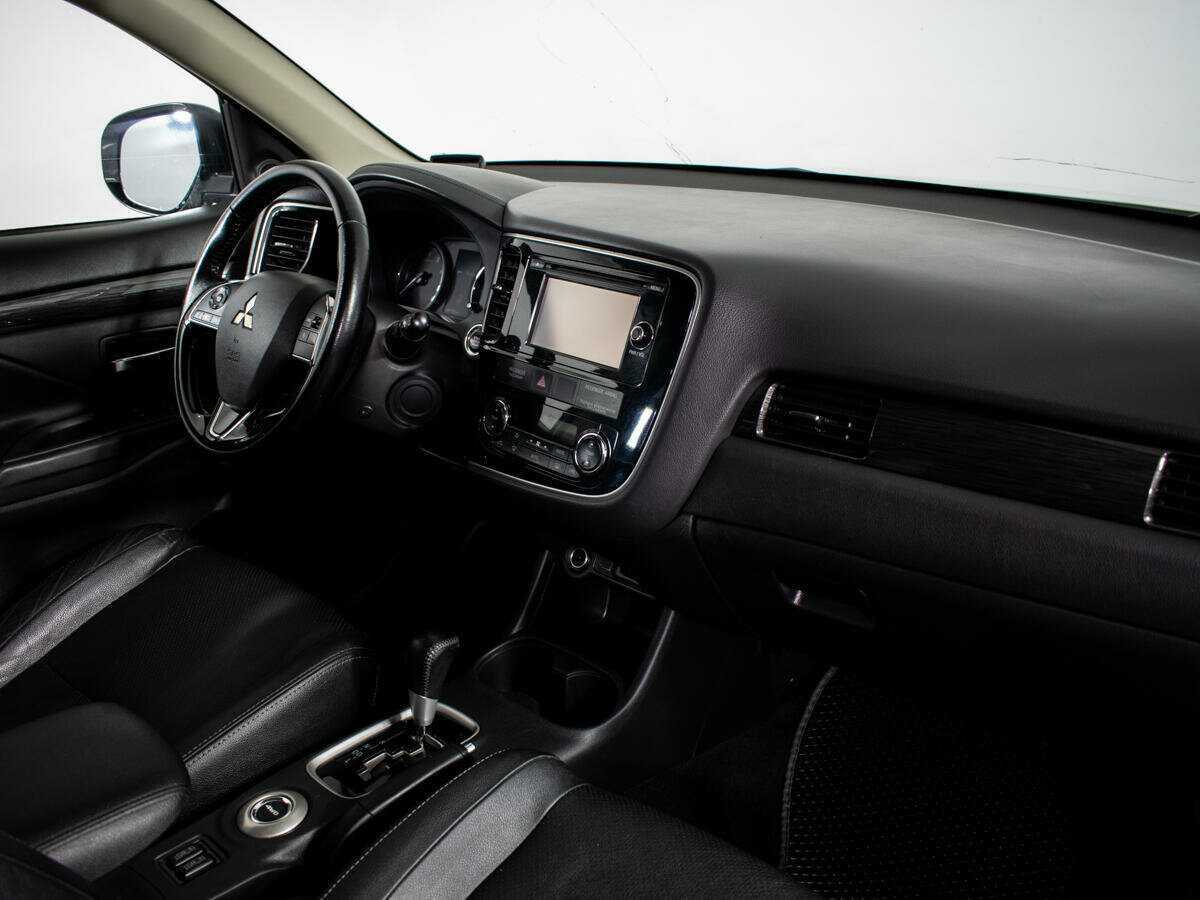 Mitsubishi Outlander б/у, 2016, Вариатор. Фото: #7
