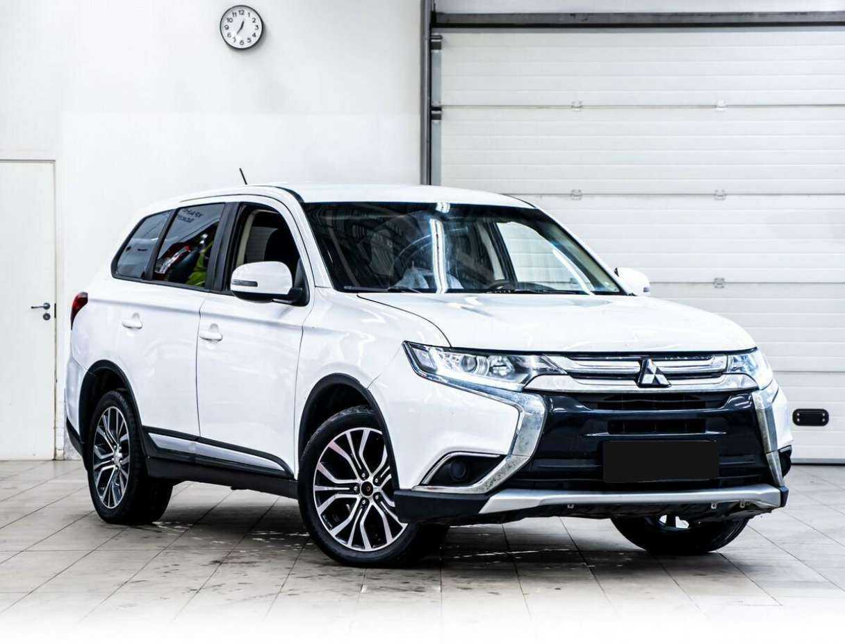 Mitsubishi Outlander б/у, 2015, Вариатор. Фото: #2