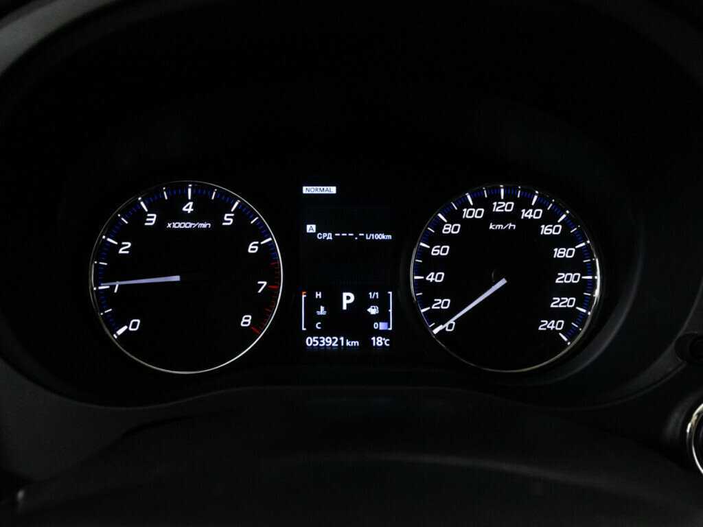 Mitsubishi Outlander б/у, 2021, Вариатор. Фото: #11