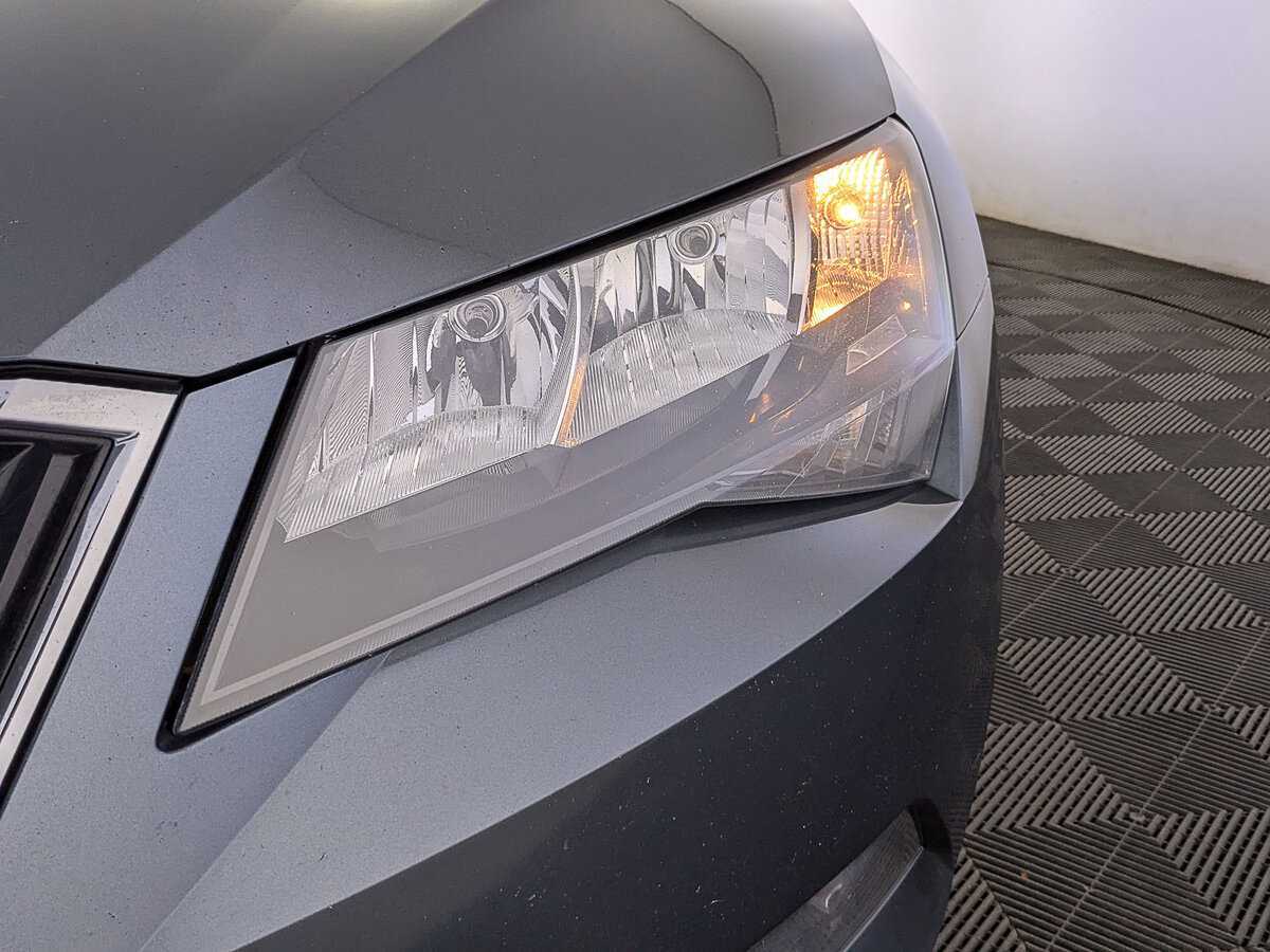 Skoda Superb б/у, 2019, Роботизированная. Фото: #10