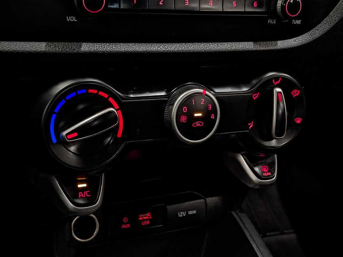 Kia Rio б/у, 2020, Автоматическая. Фото: #18