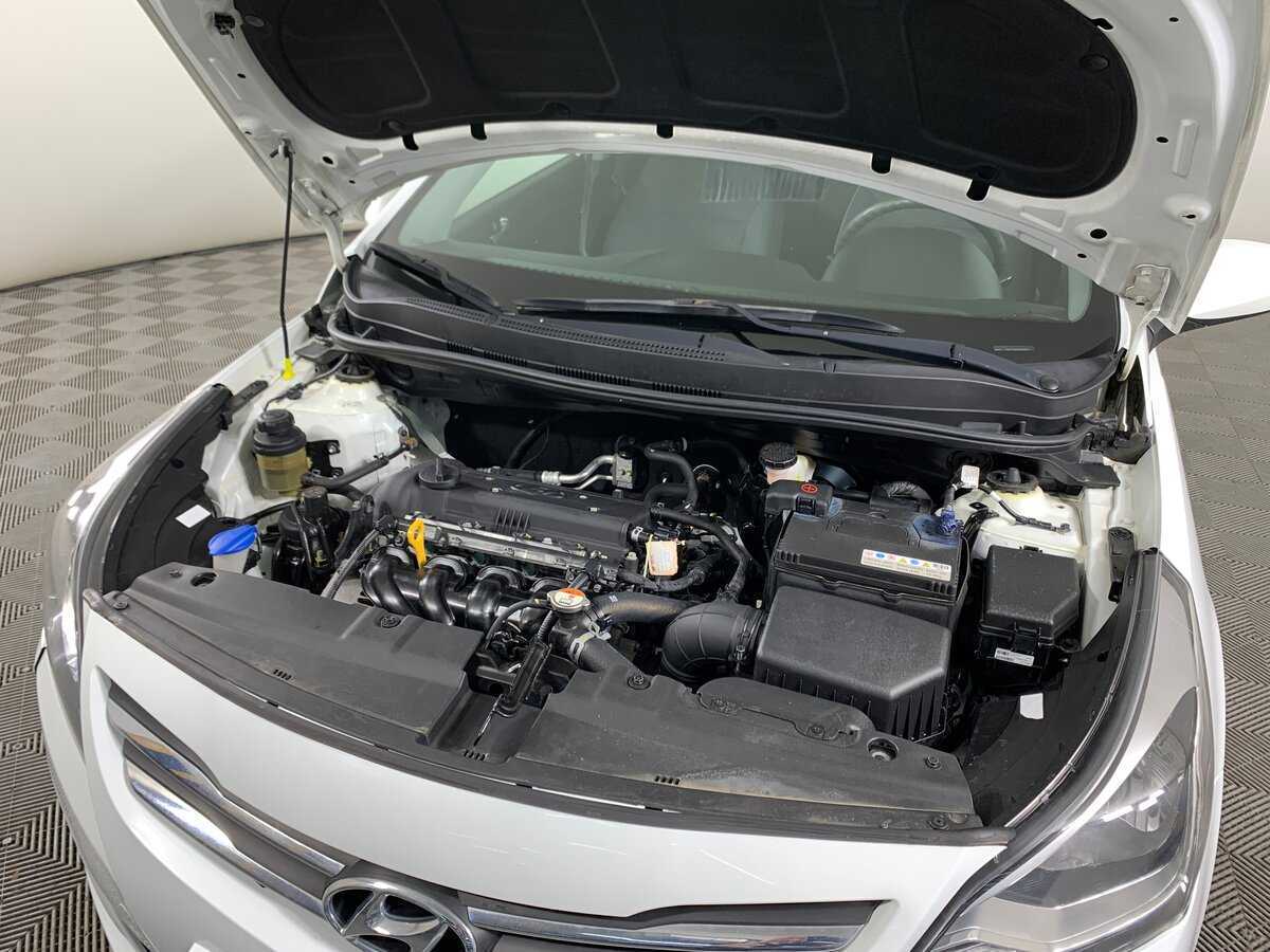 Hyundai Solaris б/у, 2016, Механическая. Фото: #10