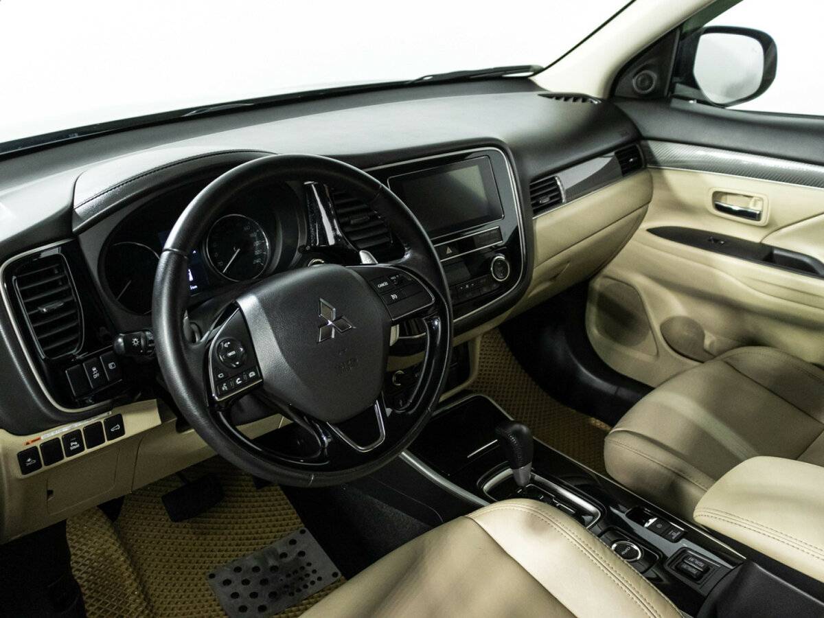 Mitsubishi Outlander б/у, 2020, Вариатор. Фото: #8