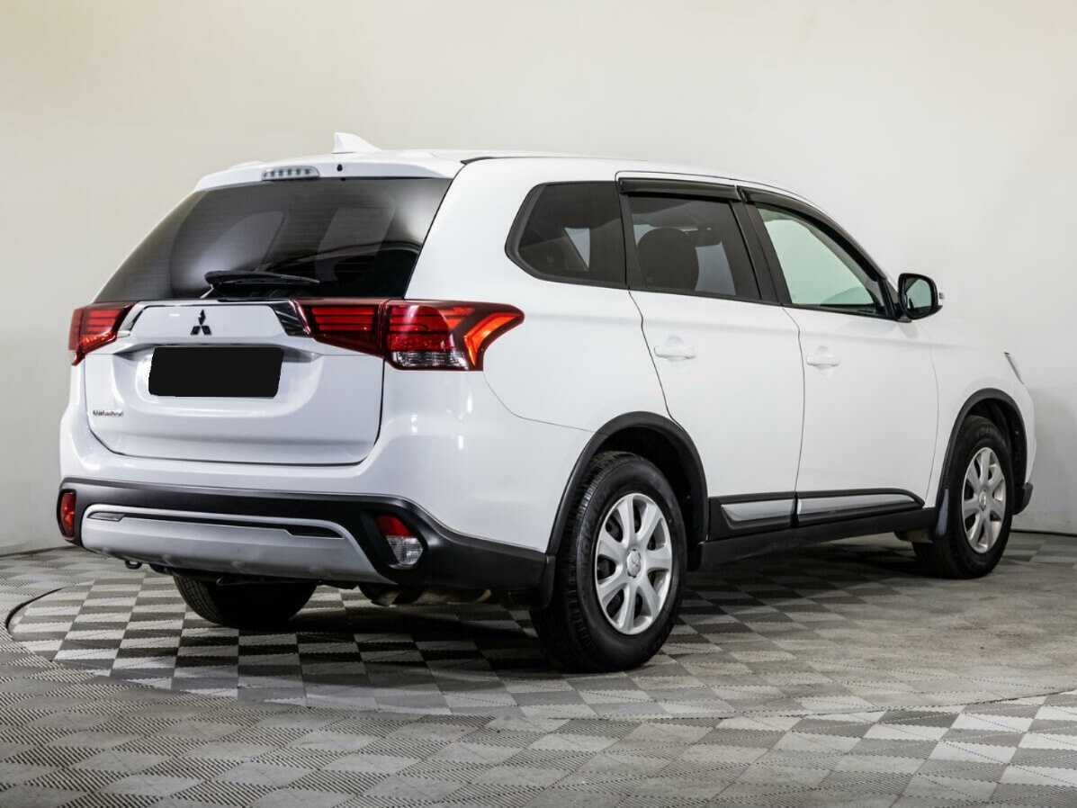 Mitsubishi Outlander б/у, 2020, Вариатор. Фото: #3