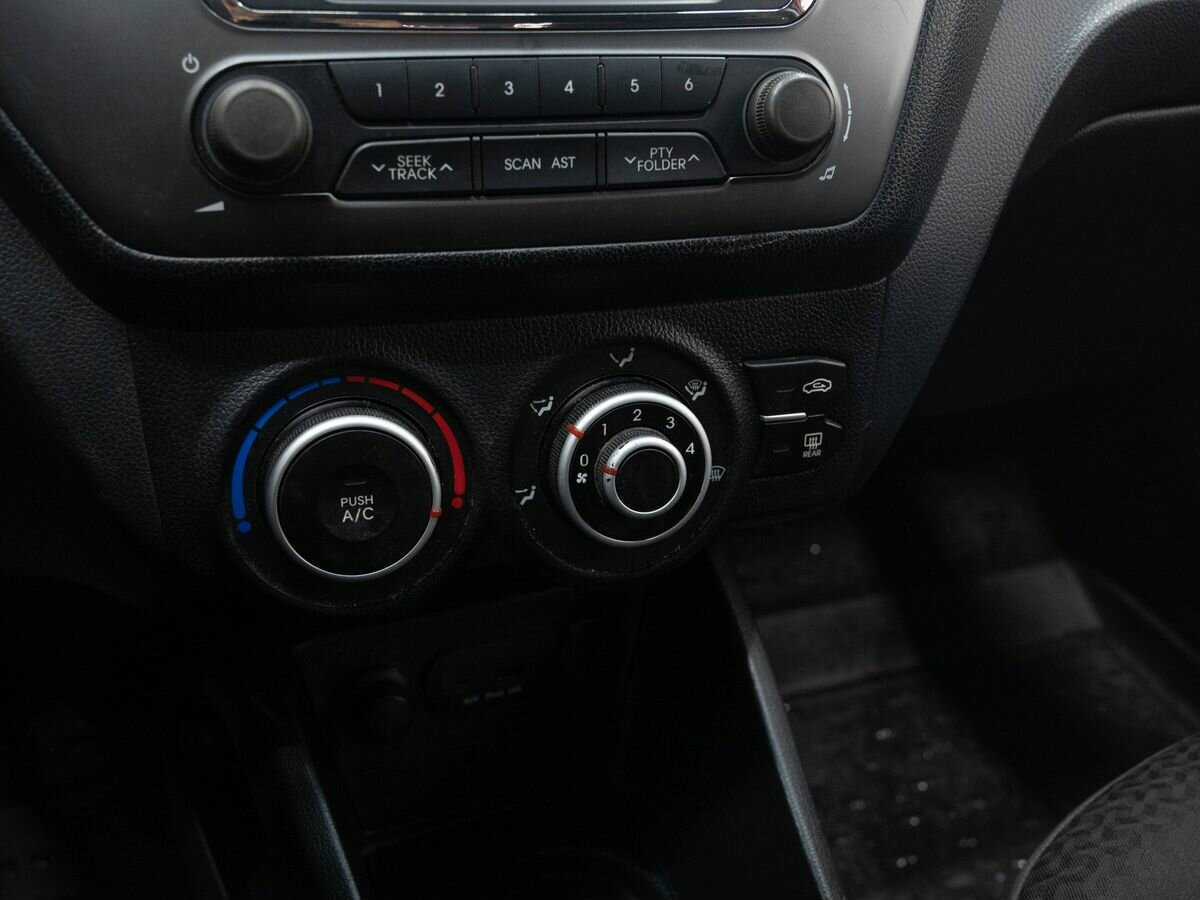 Kia Rio б/у, 2012, Механическая. Фото: #18