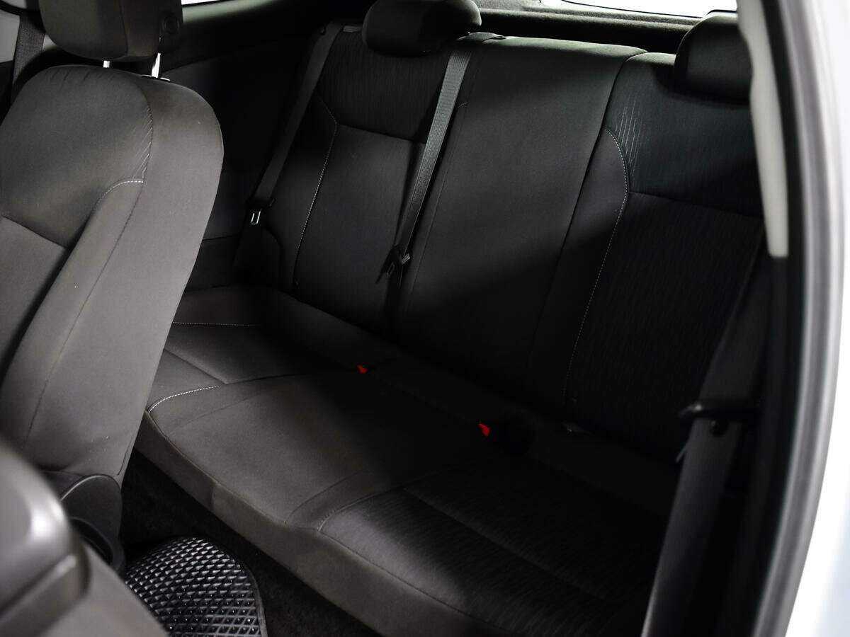 Opel Astra б/у, 2012, Механическая. Фото: #9